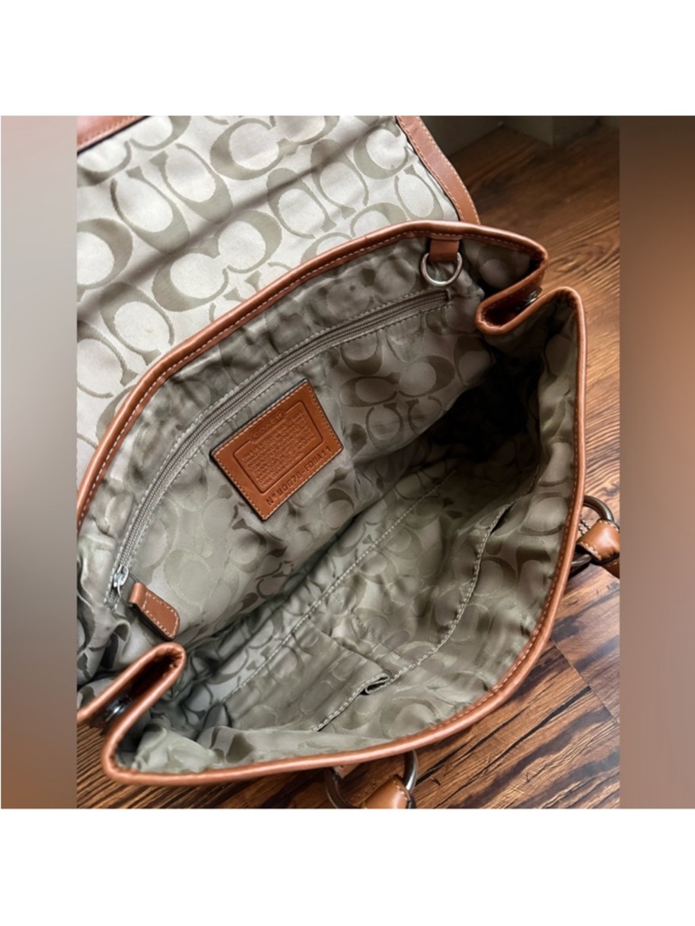 Classic SoHo Vintage Leather Satchel Handbag - Chestnut Brown - Picture 4 of 8